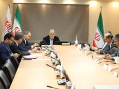 امسال یک گام دیگر به توازن در زنجیره فولاد نزدیک می شویم